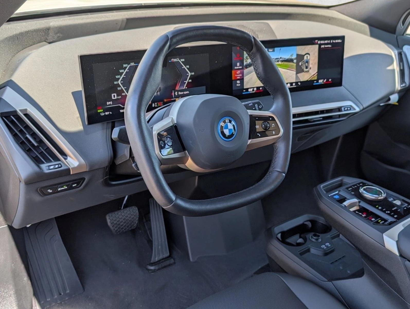 Thumbnail: 2024 BMW iX - 3