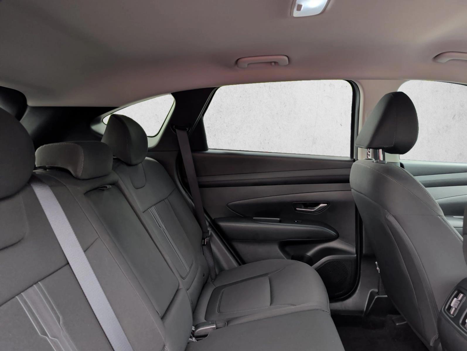 2025 Hyundai Tucson SEL - Photo 25