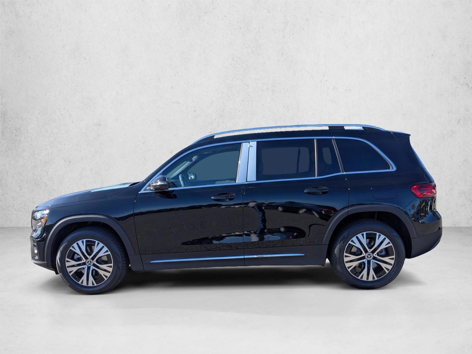 Thumbnail: 2026 Mercedes-Benz GLB - 2