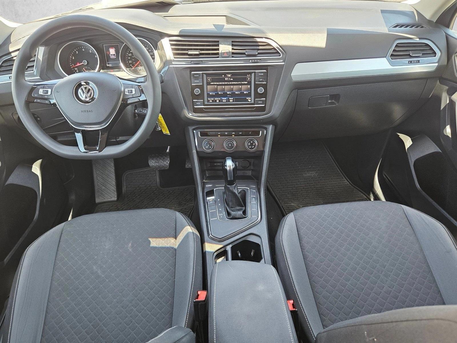 Thumbnail: 2021 Volkswagen Tiguan - 4