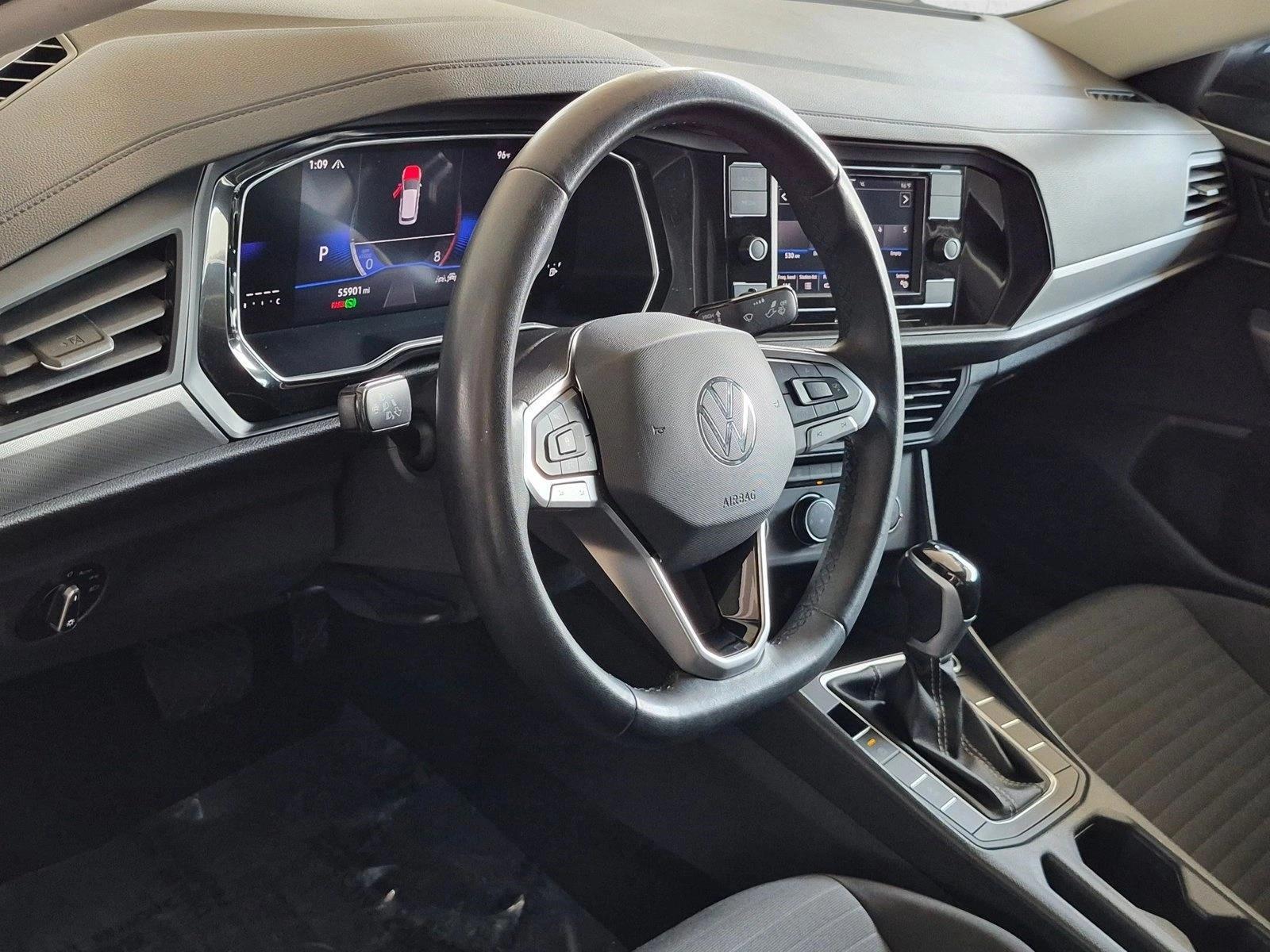 Thumbnail: 2024 Volkswagen Jetta - 3