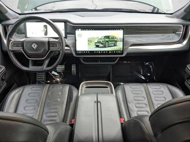 2022 Rivian R1S