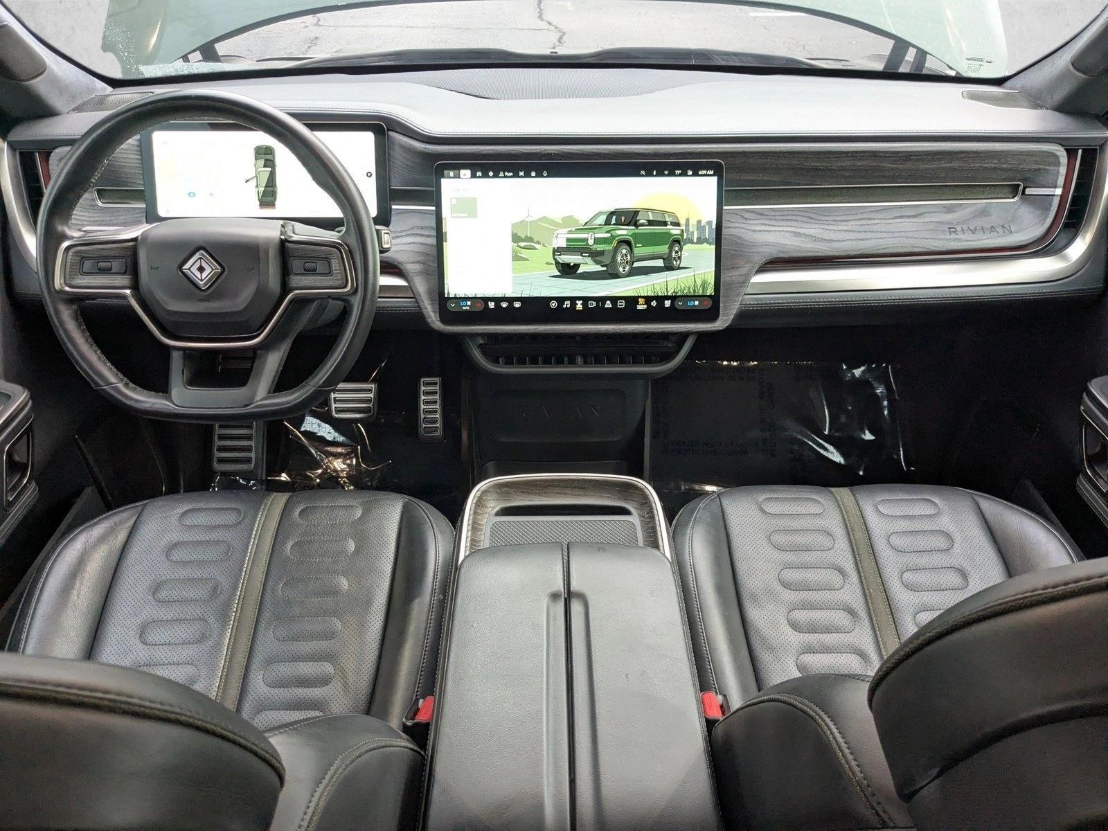 Thumbnail: 2022 Rivian R1S - 3