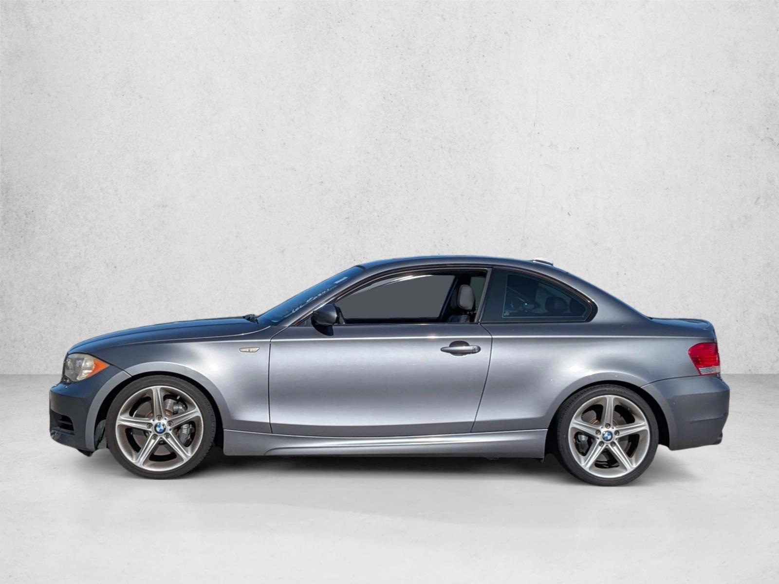 Thumbnail: 2009 BMW 1 Series - 2