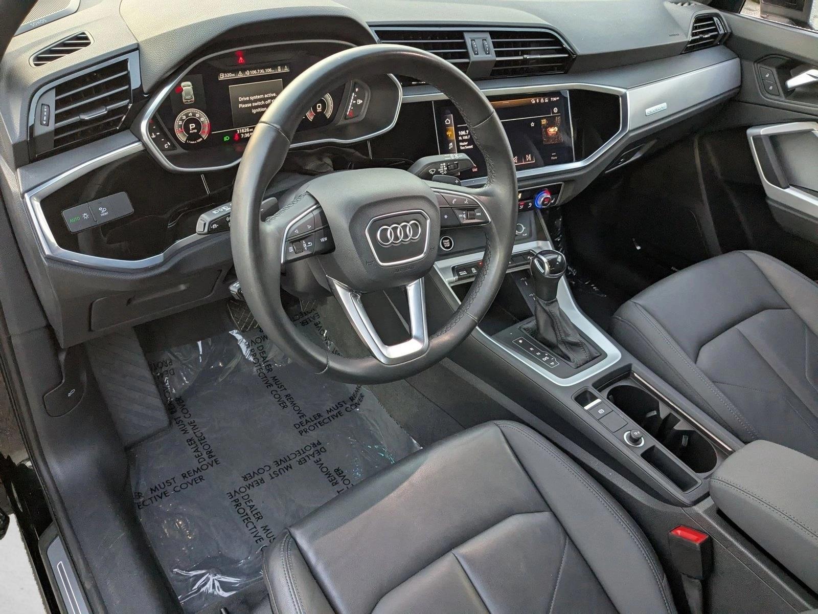Thumbnail: 2022 Audi Q3 - 3