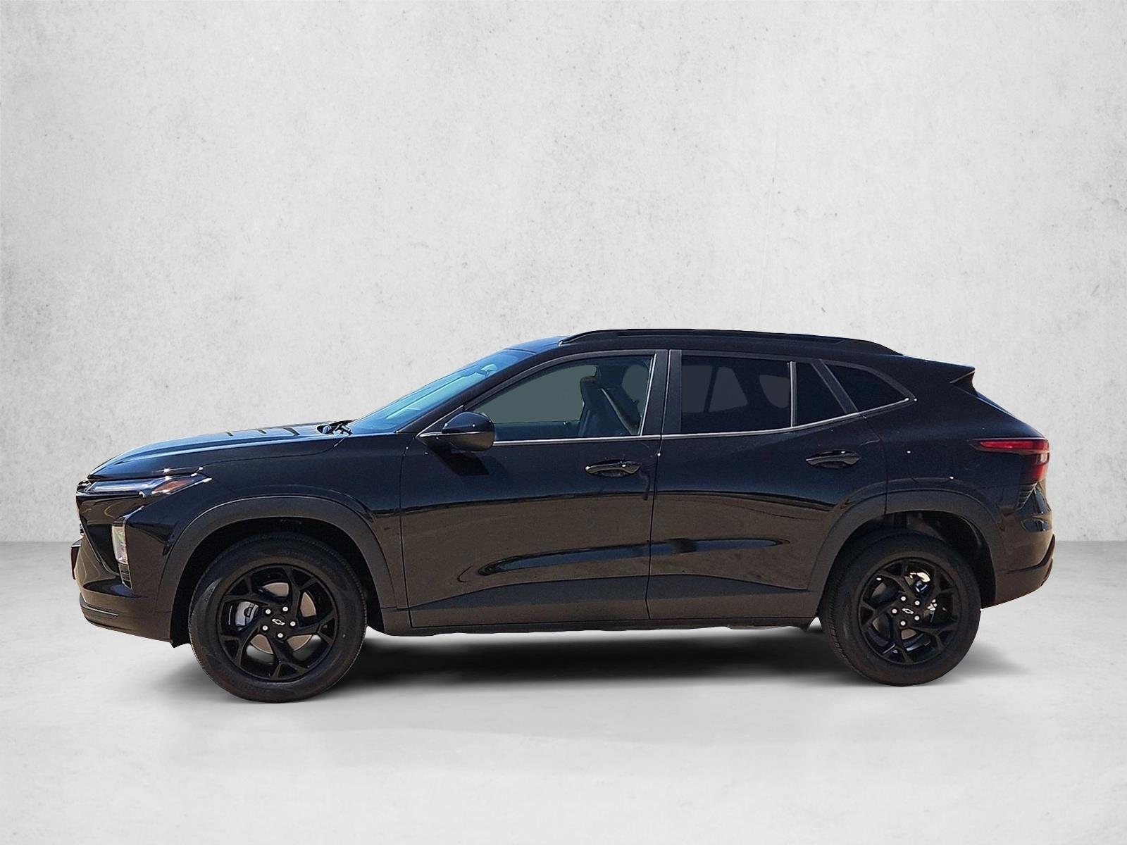 Thumbnail: 2026 Chevrolet Trax - 2
