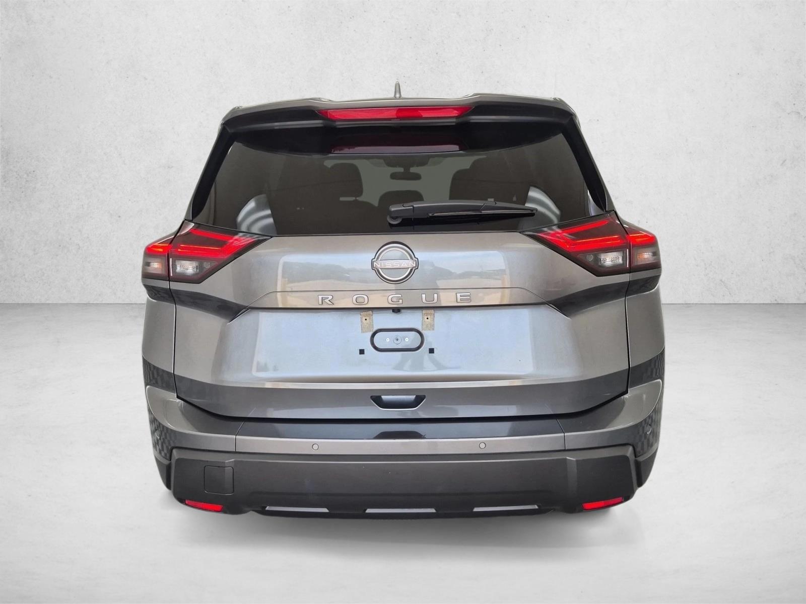 2025 Nissan Rogue SV - Photo 7