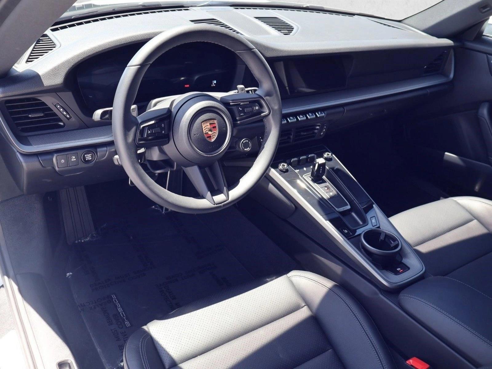 Thumbnail: 2025 Porsche 911 - 3