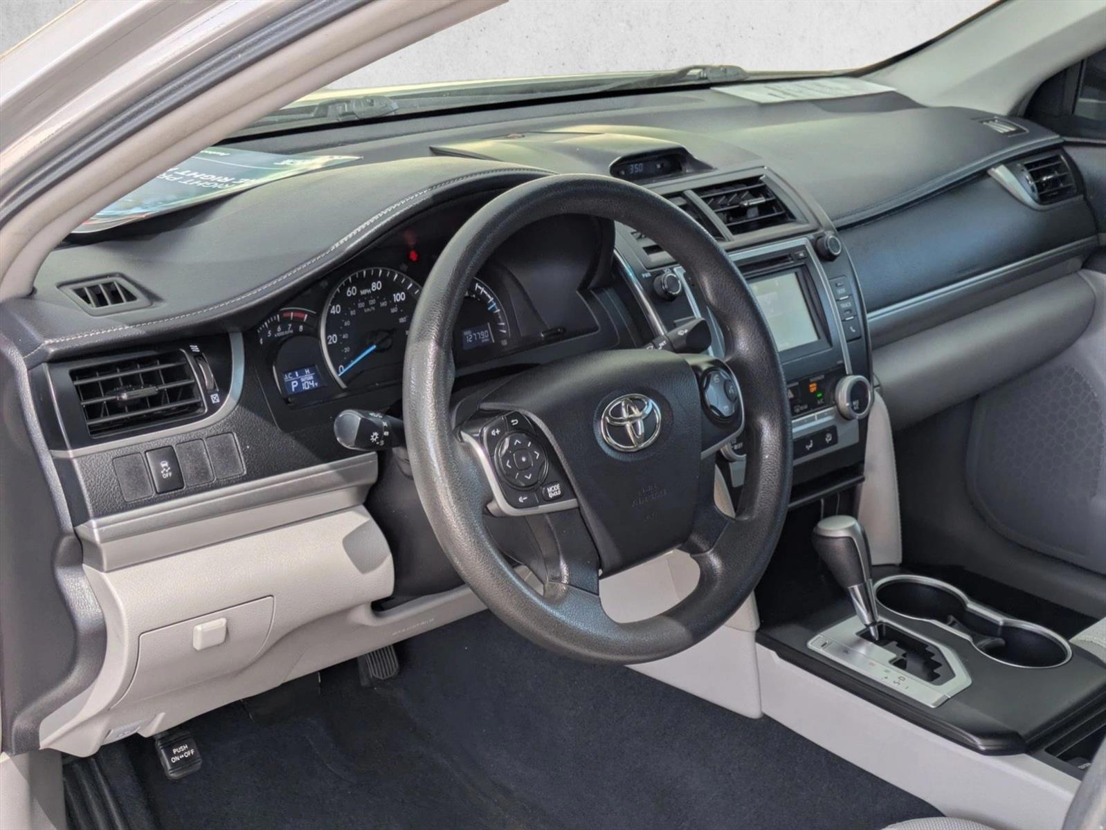 Thumbnail: 2014 Toyota Camry - 3