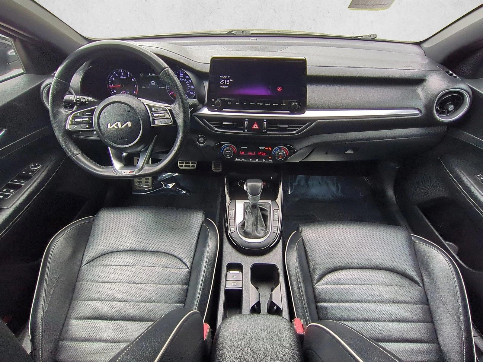 Thumbnail: 2022 Kia Forte - 4