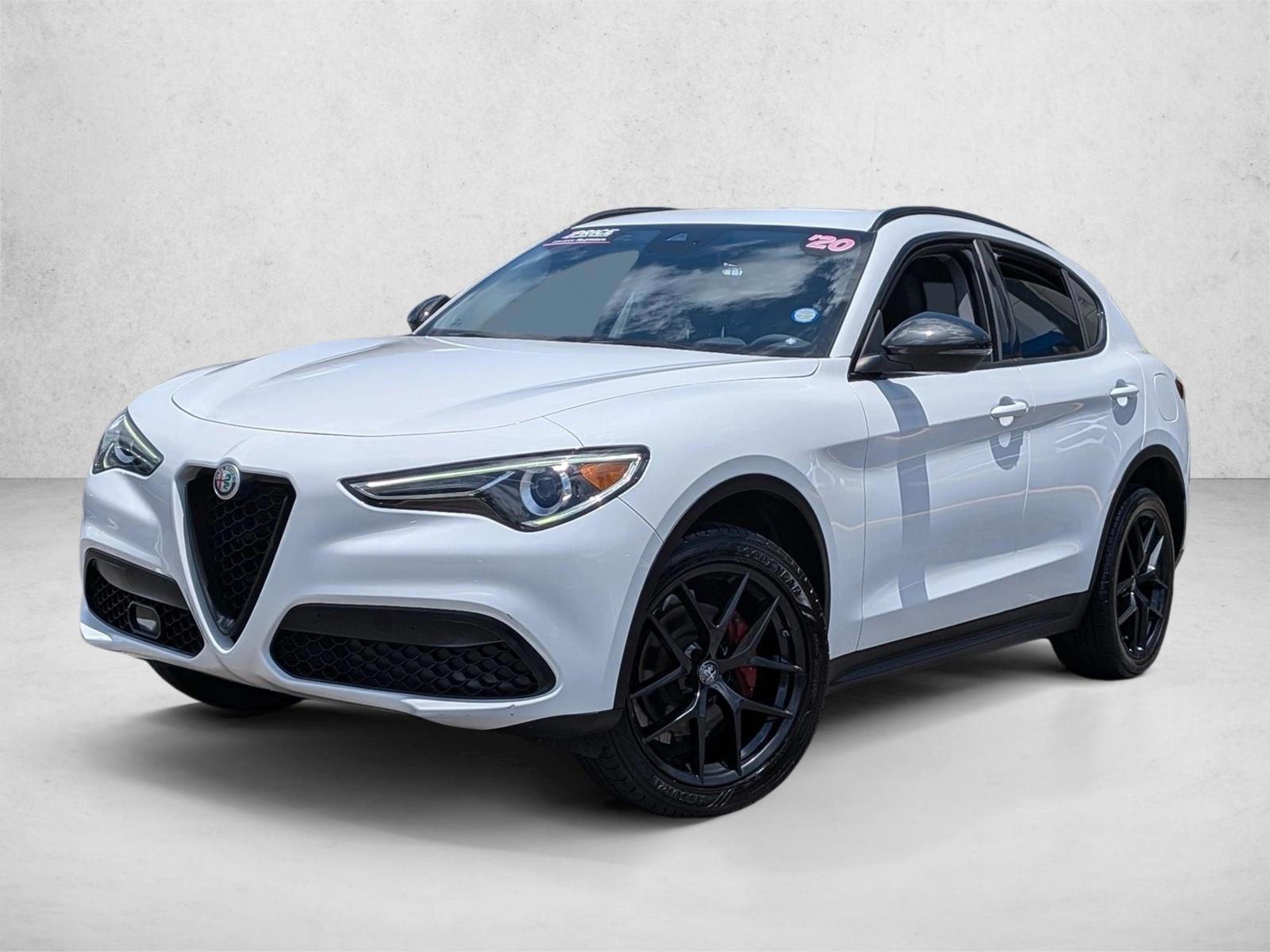 Thumbnail: 2020 Alfa Romeo Stelvio - 1