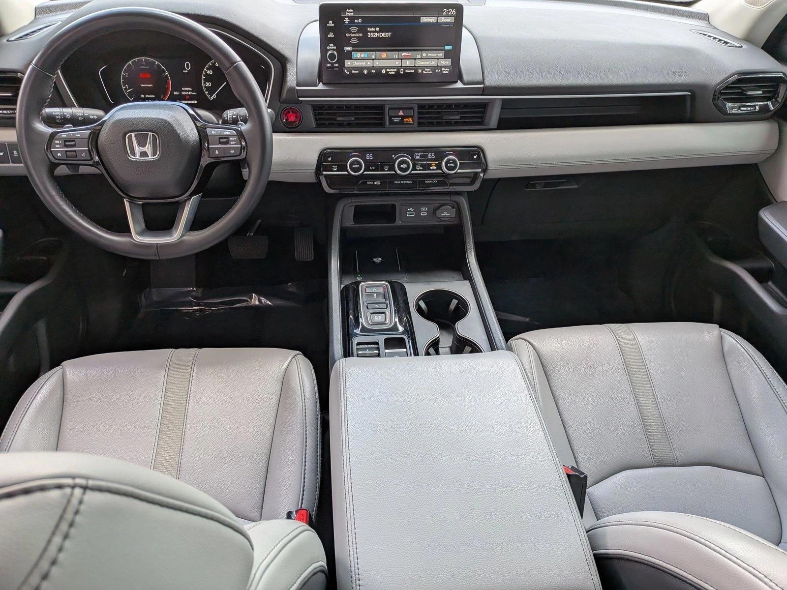 Thumbnail: 2023 Honda Pilot - 3