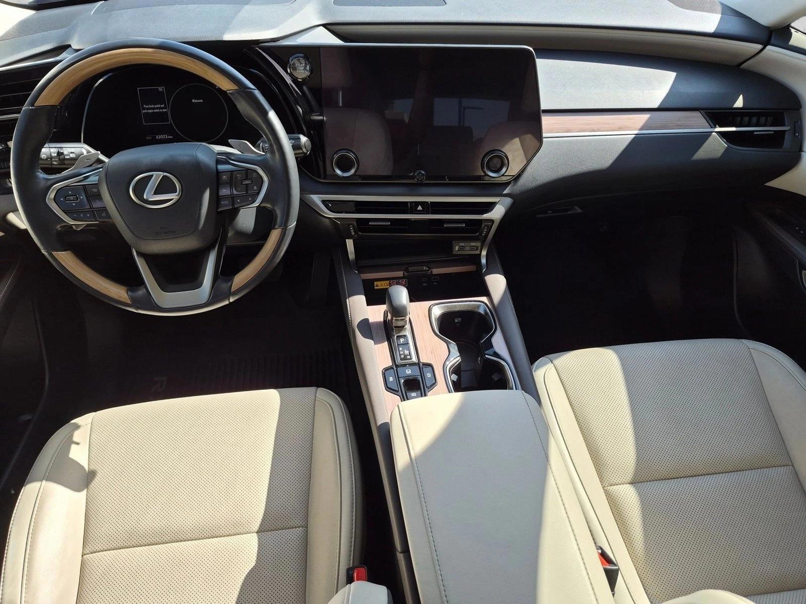 Thumbnail: 2024 Lexus RX - 3