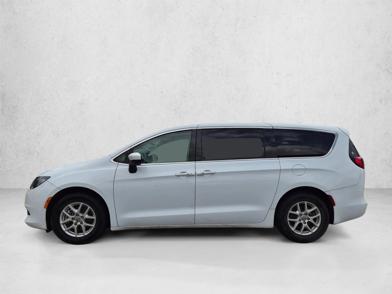 2023 Chrysler Voyager