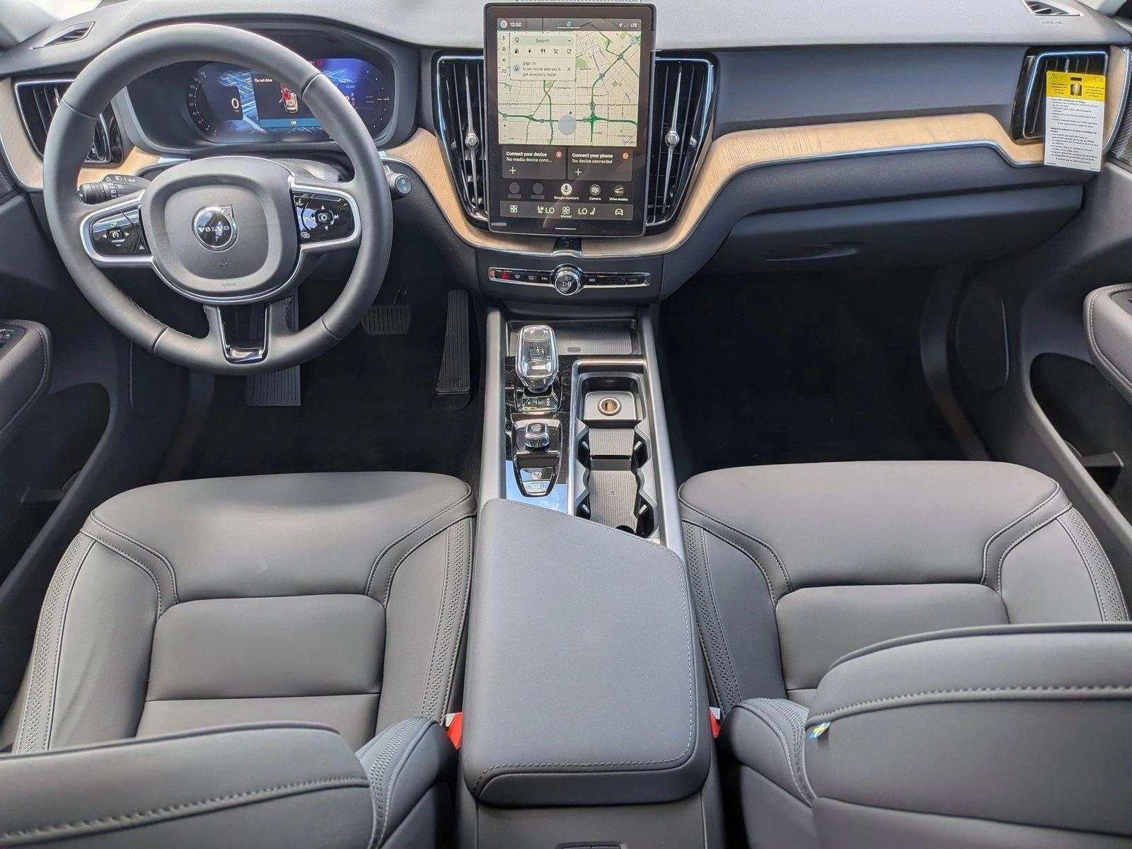 Thumbnail: 2026 Volvo XC60 - 3