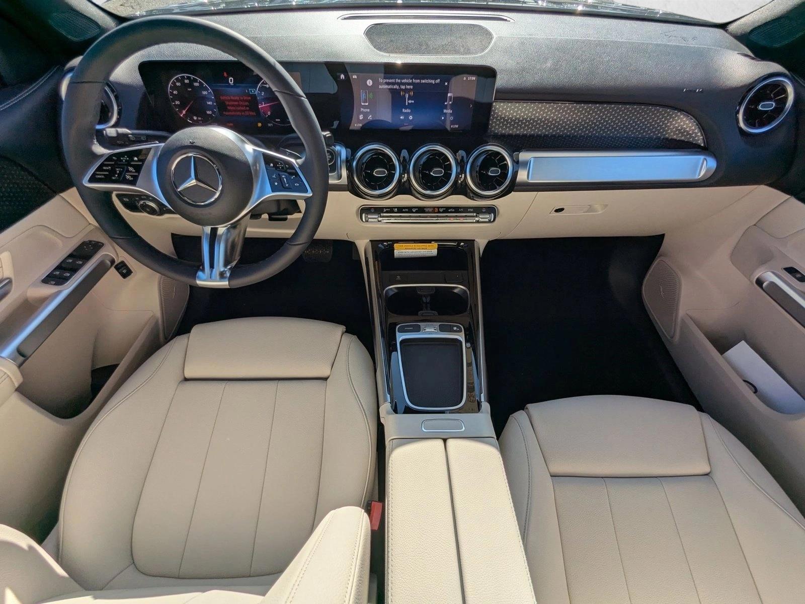 Thumbnail: 2026 Mercedes-Benz GLB - 3