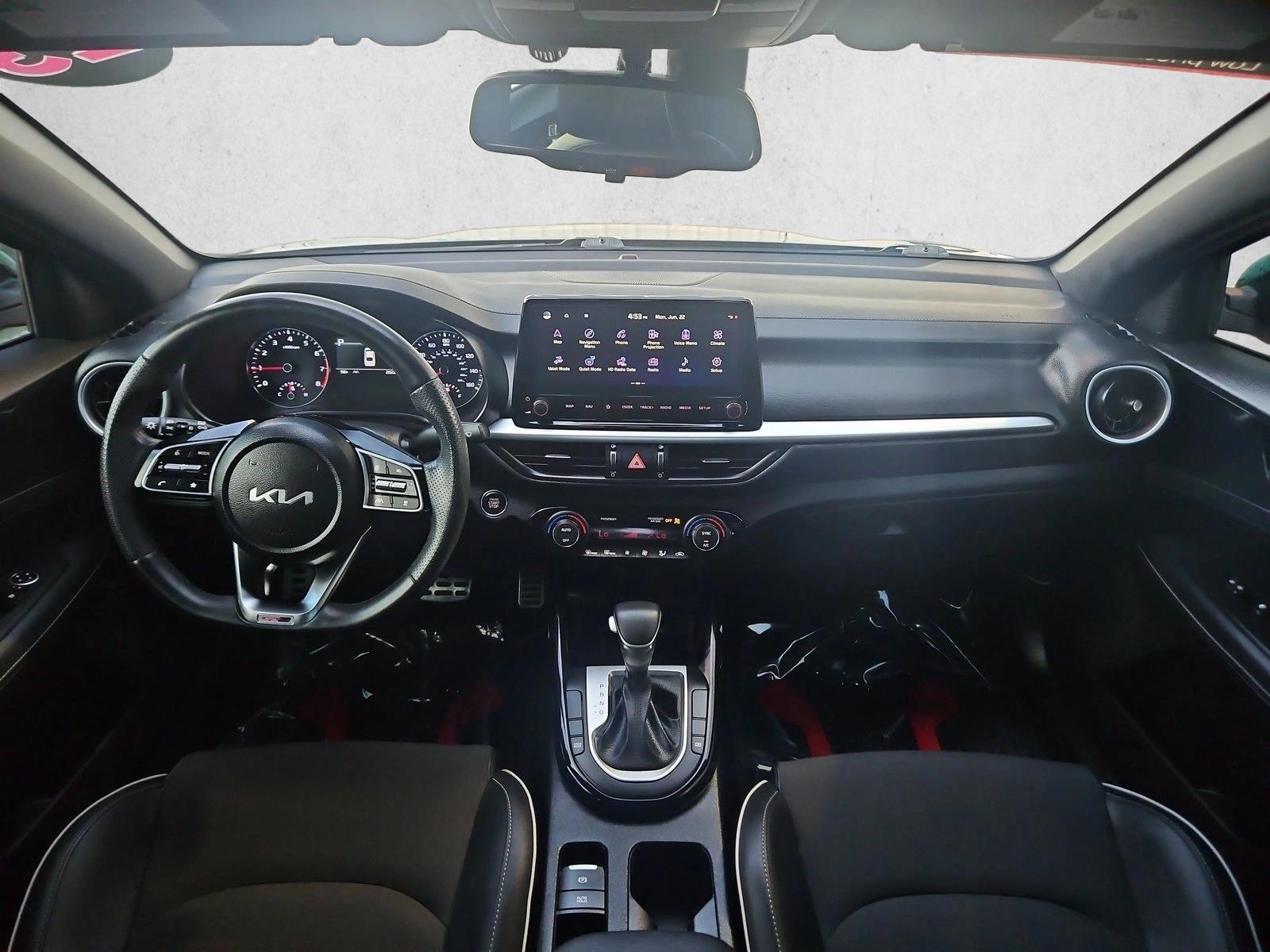Thumbnail: 2023 Kia Forte - 4