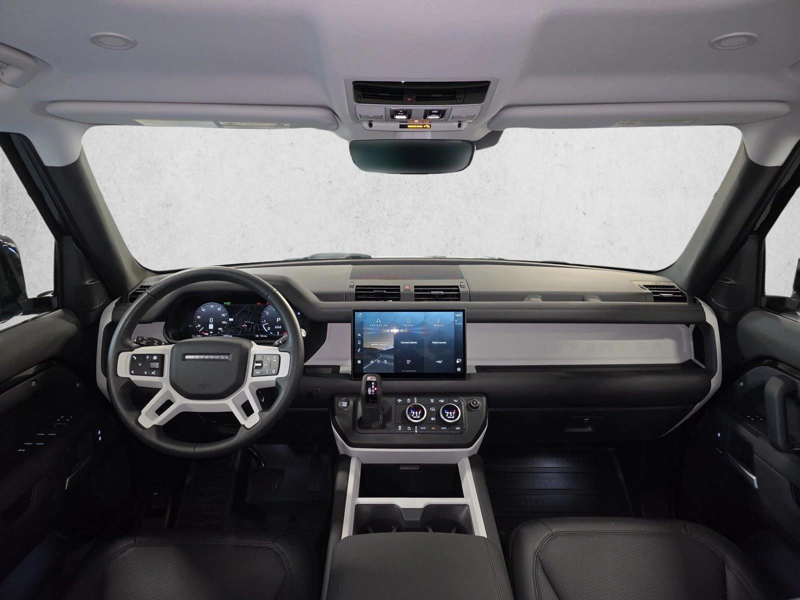 Thumbnail: 2025 Land Rover Defender - 3