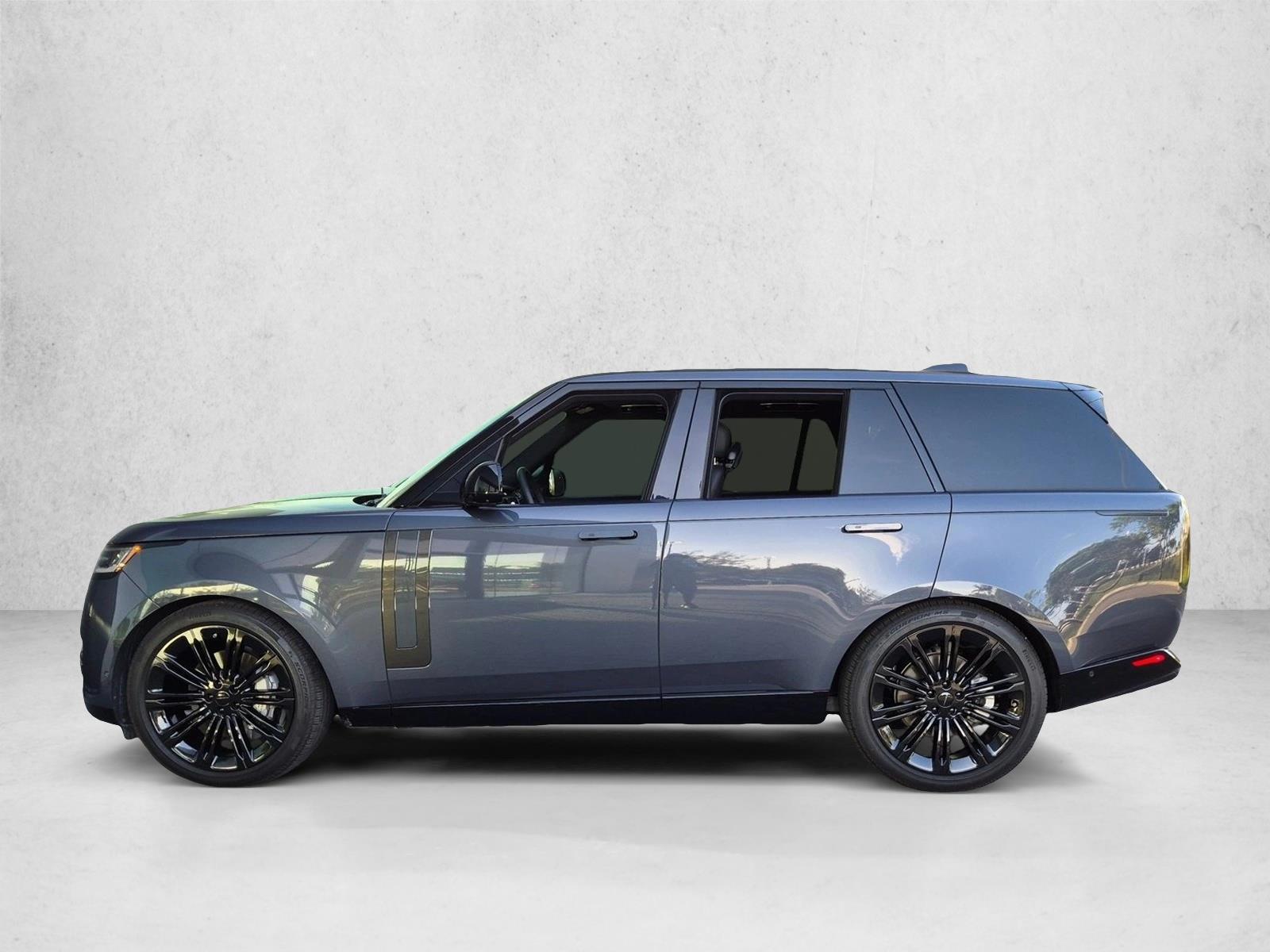 Thumbnail: 2026 Land Rover Range Rover - 2