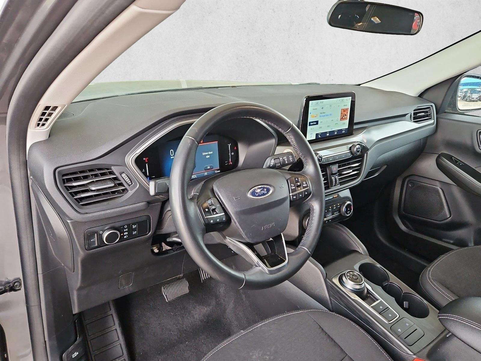 Thumbnail: 2024 Ford Escape - 3