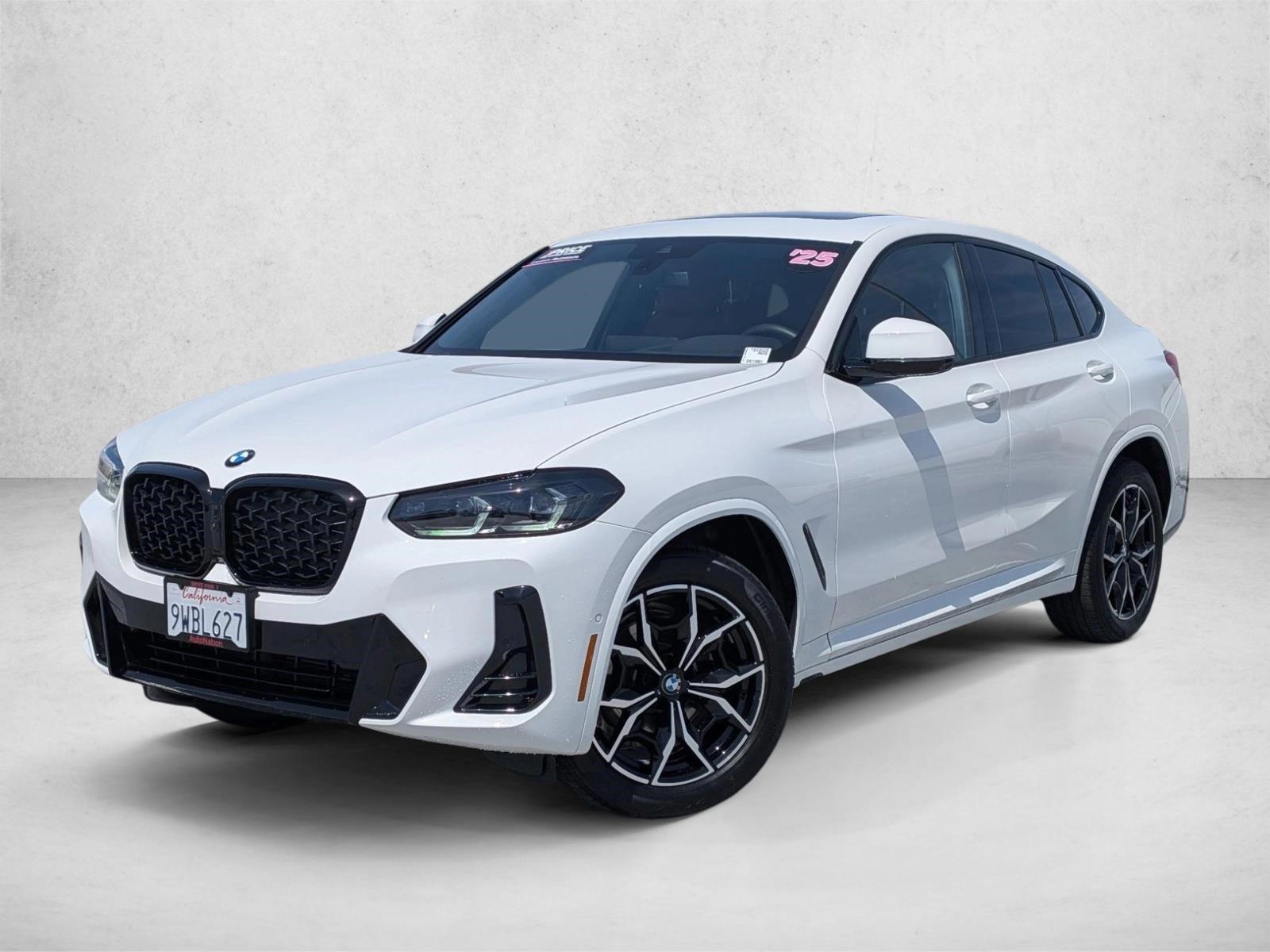 Thumbnail: 2025 BMW X4 - 1