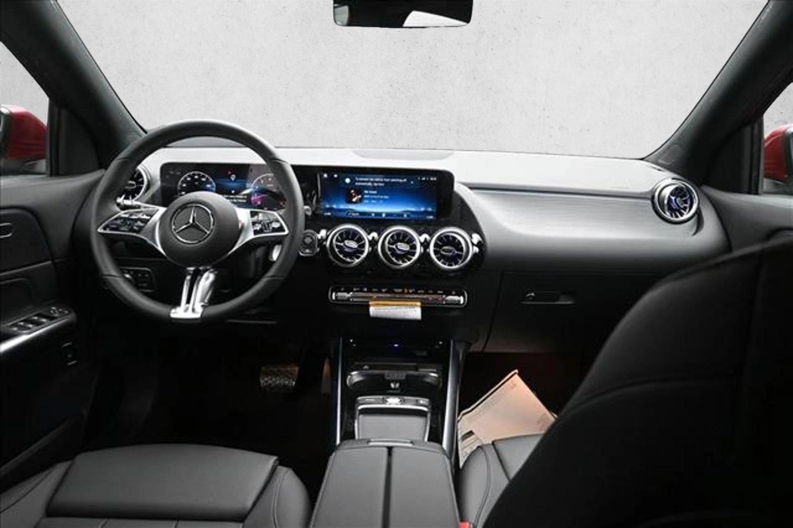 Thumbnail: 2026 Mercedes-Benz GLA - 3