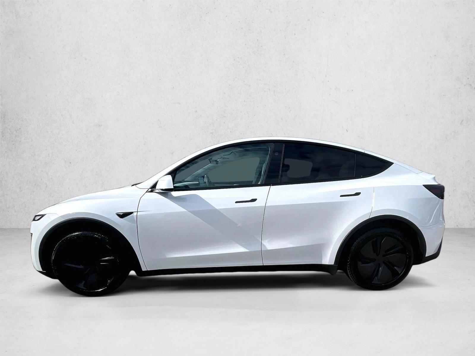 Thumbnail: 2026 Tesla Model Y - 2