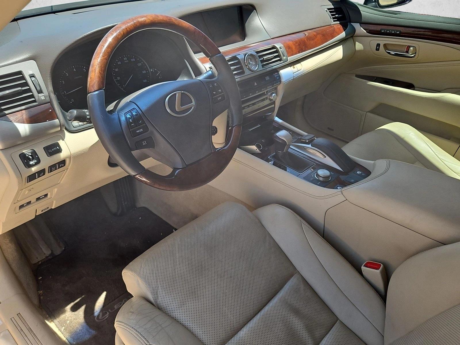 Thumbnail: 2016 Lexus LS - 3