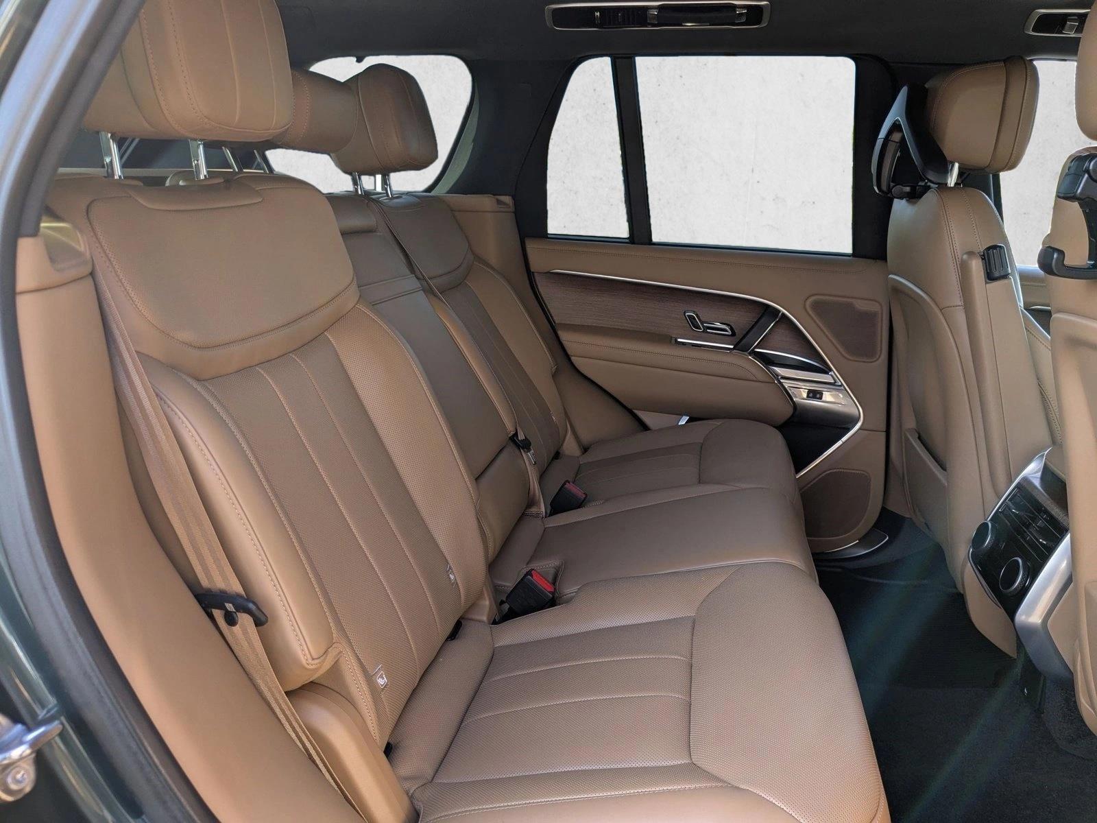 2025 Land Rover Range Rover SE - Photo 21