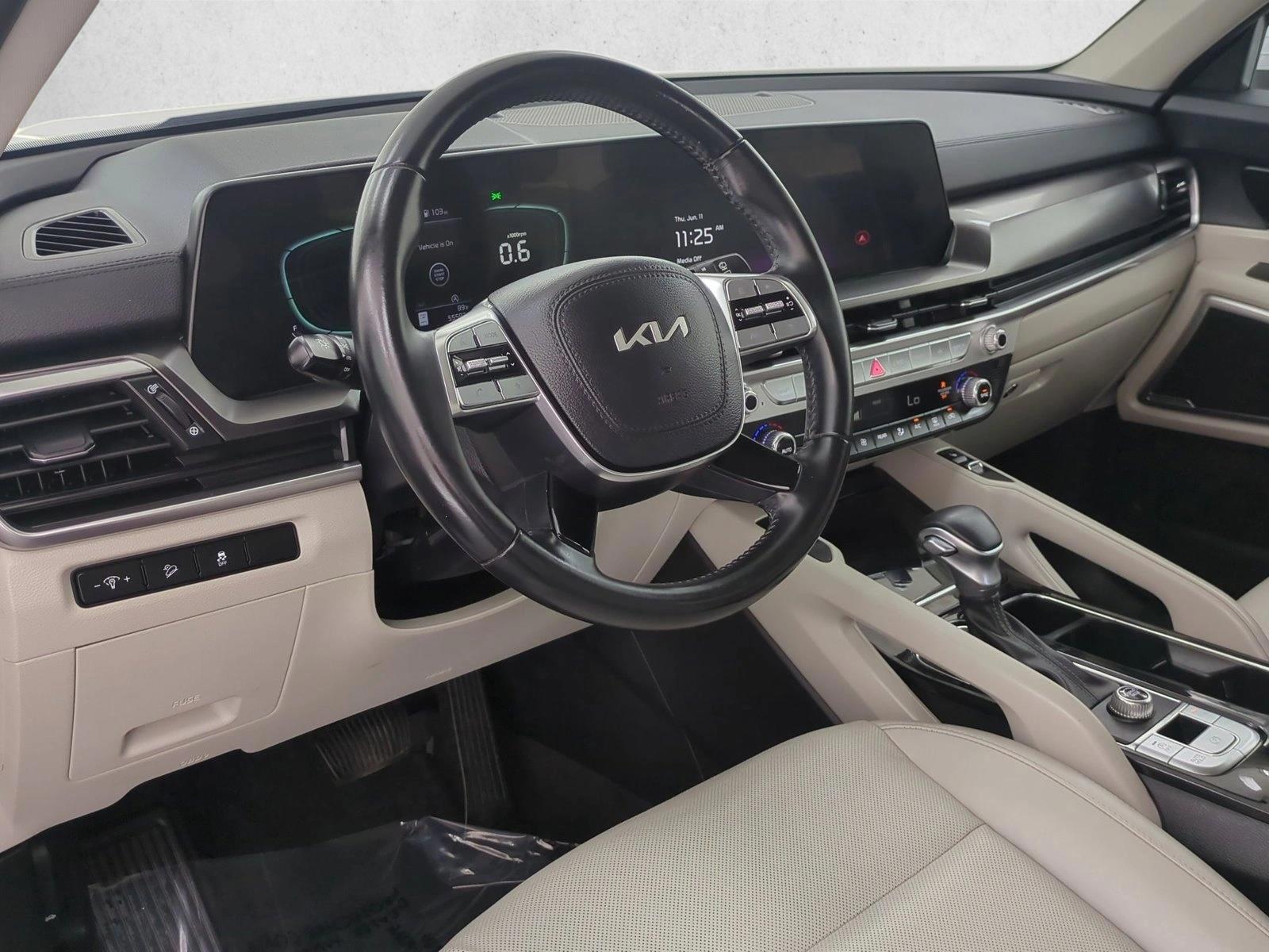 Thumbnail: 2023 Kia Telluride - 3