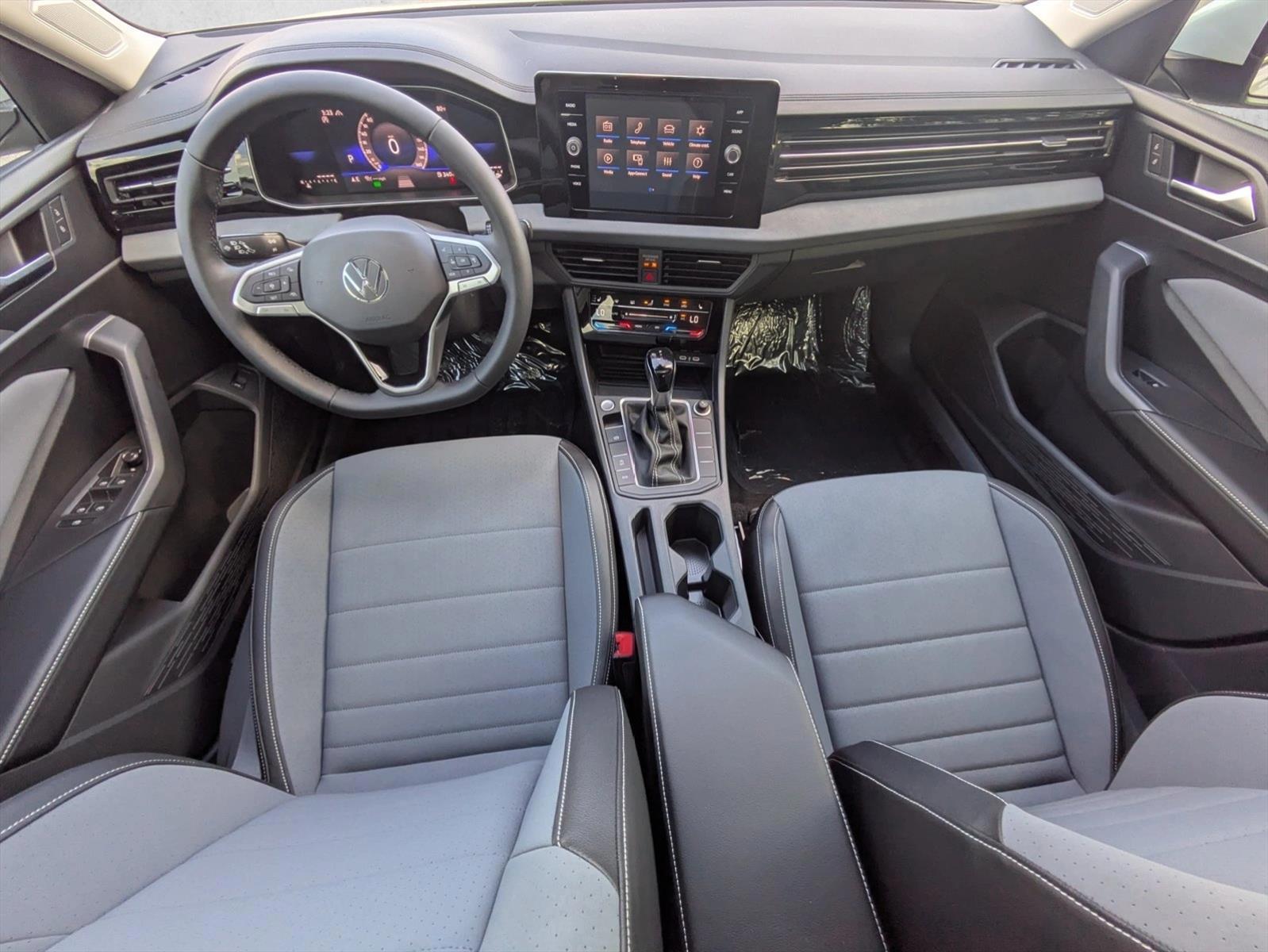 Thumbnail: 2026 Volkswagen Jetta - 3
