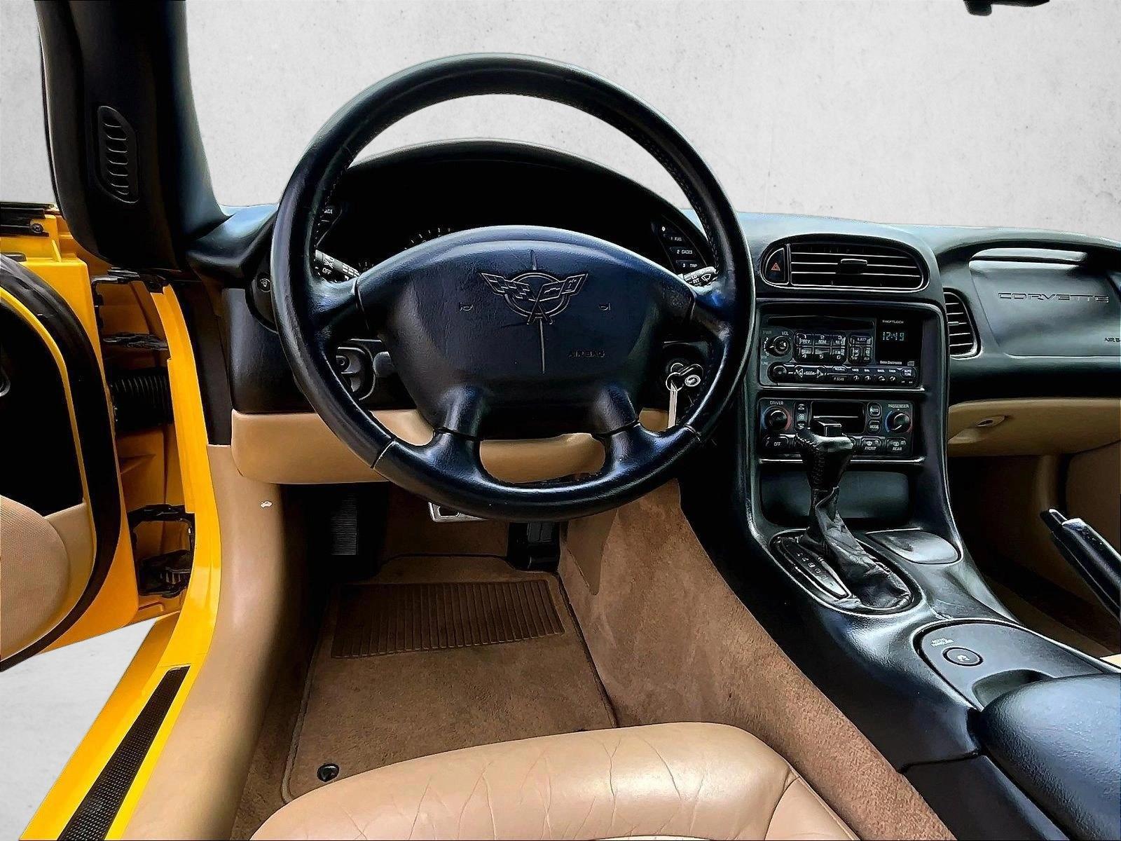 Thumbnail: 2000 Chevrolet Corvette - 3