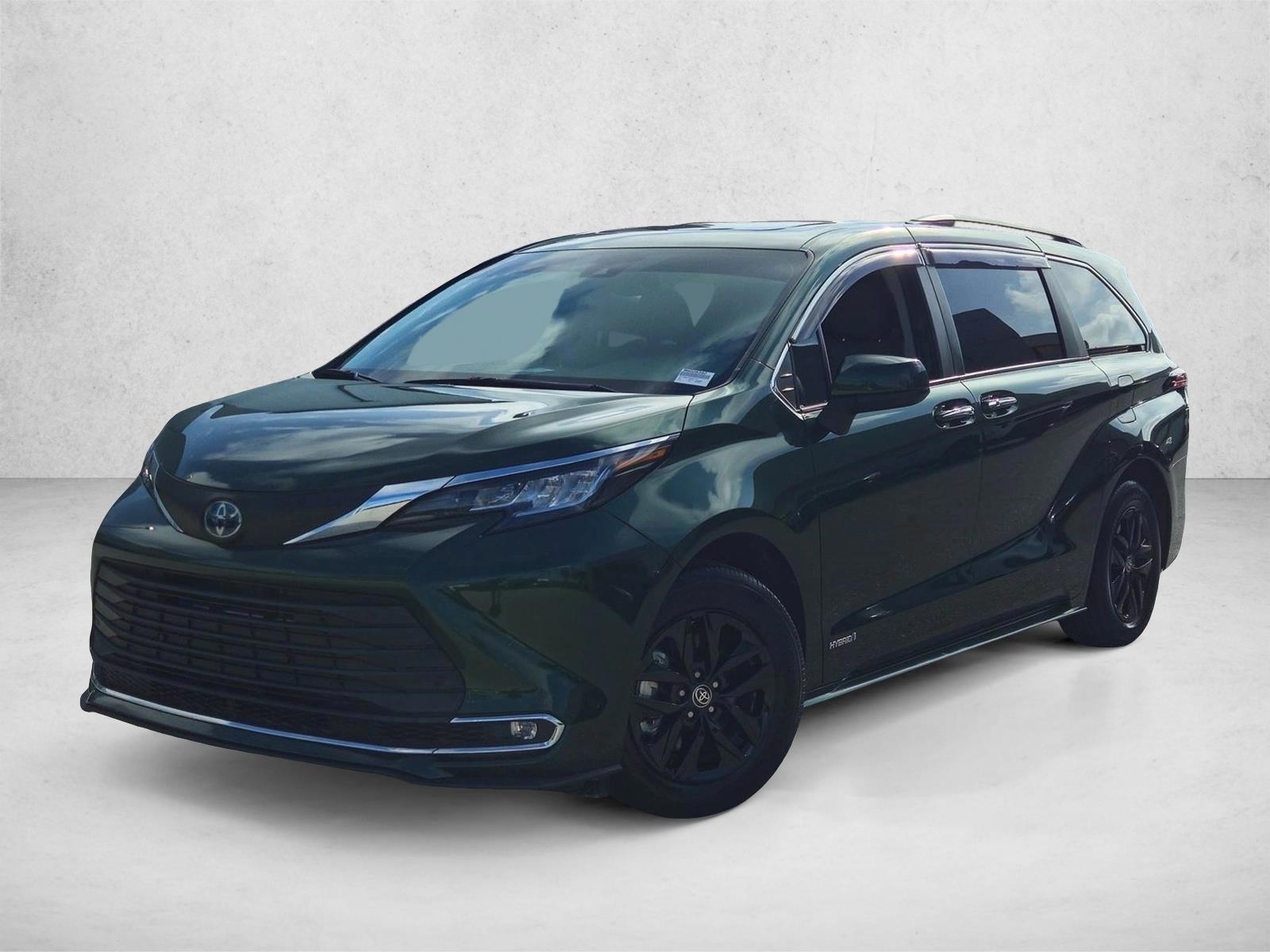 Thumbnail: 2021 Toyota Sienna - 1