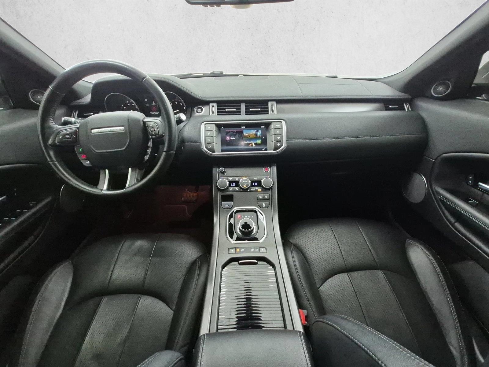 Thumbnail: 2018 Land Rover Range Rover Evoque - 3
