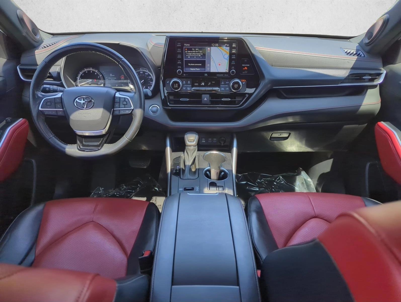 Thumbnail: 2022 Toyota Highlander - 2