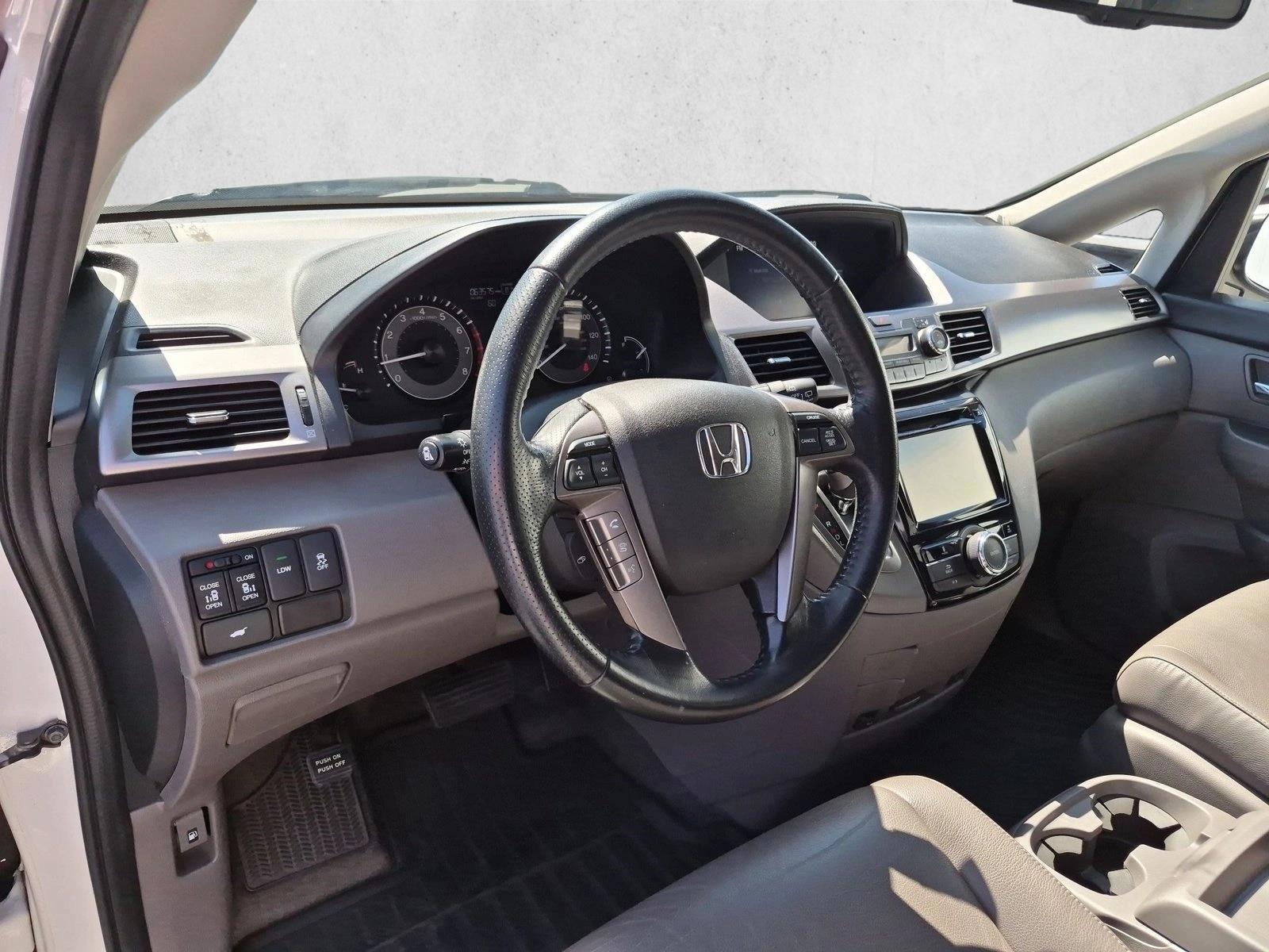 Thumbnail: 2017 Honda Odyssey - 2