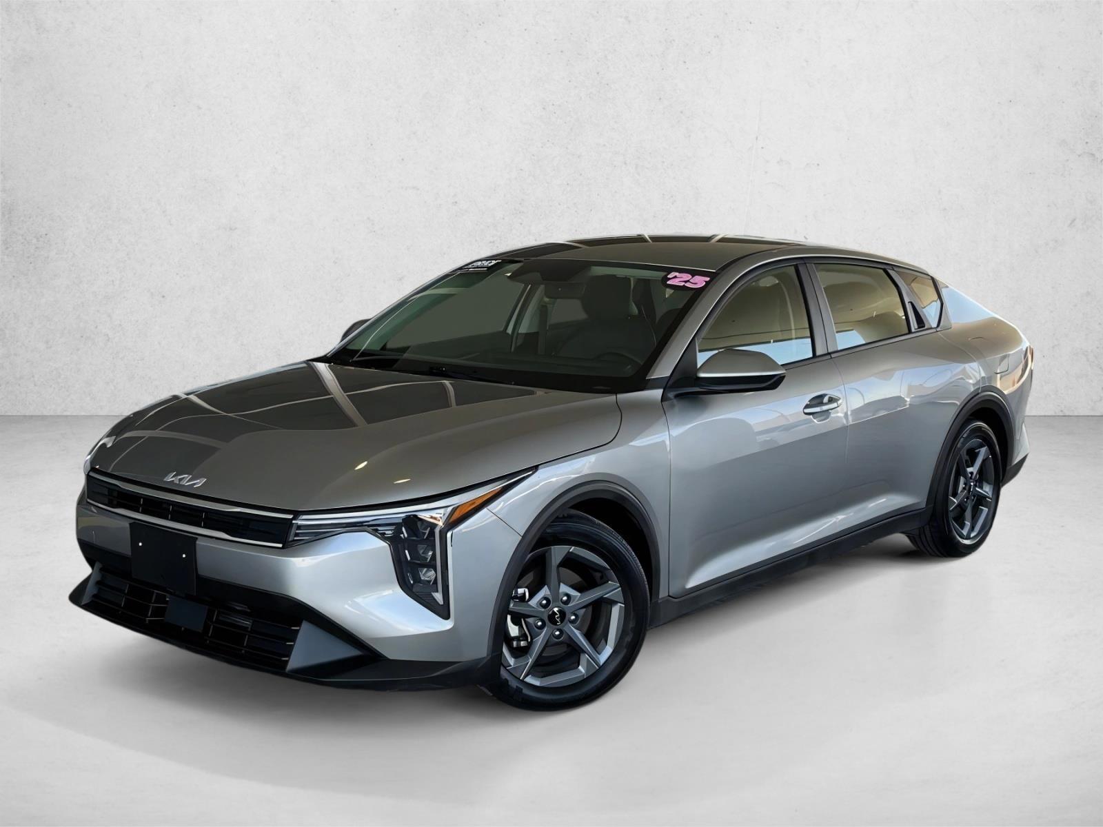 Thumbnail: 2025 Kia K4 - 1