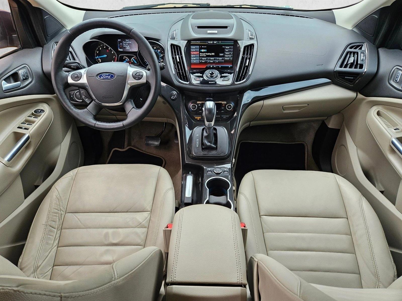 Thumbnail: 2015 Ford Escape - 3