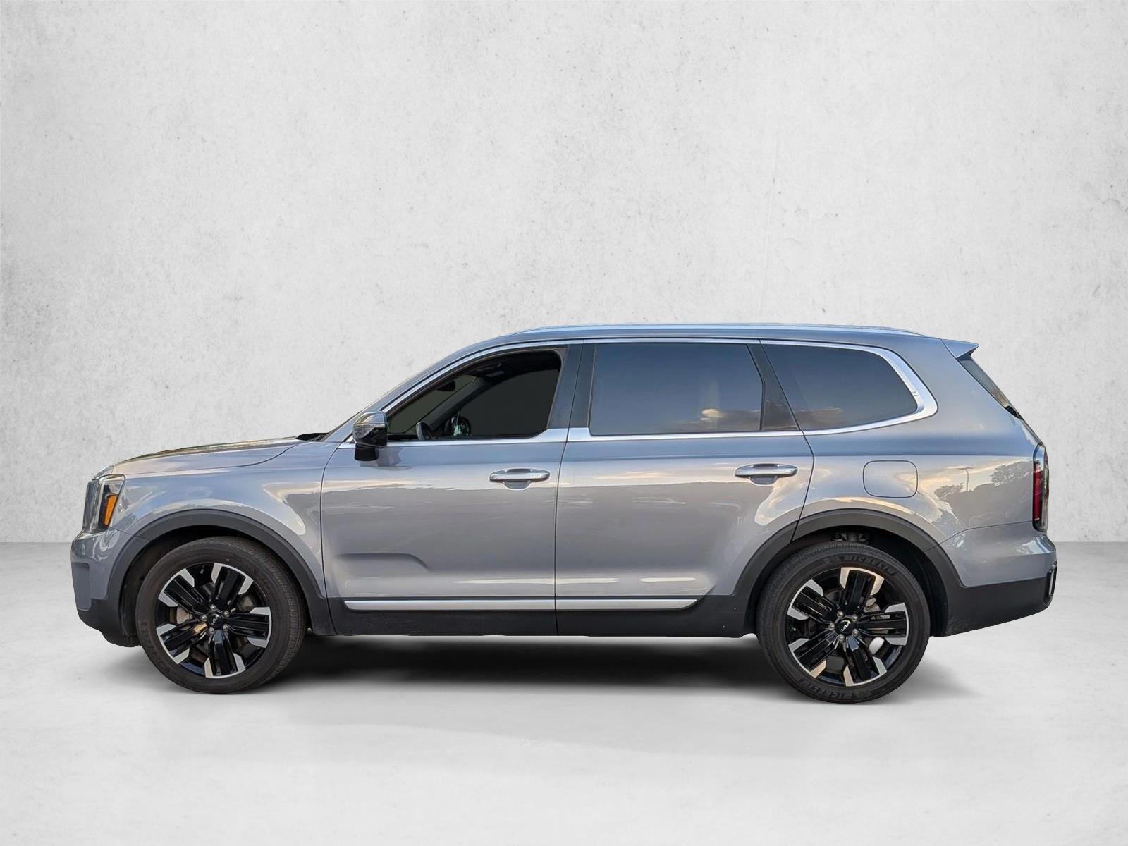 Thumbnail: 2023 Kia Telluride - 2