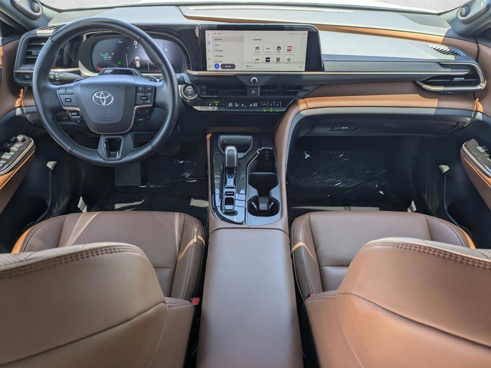 Thumbnail: 2025 Toyota Crown Signia - 3