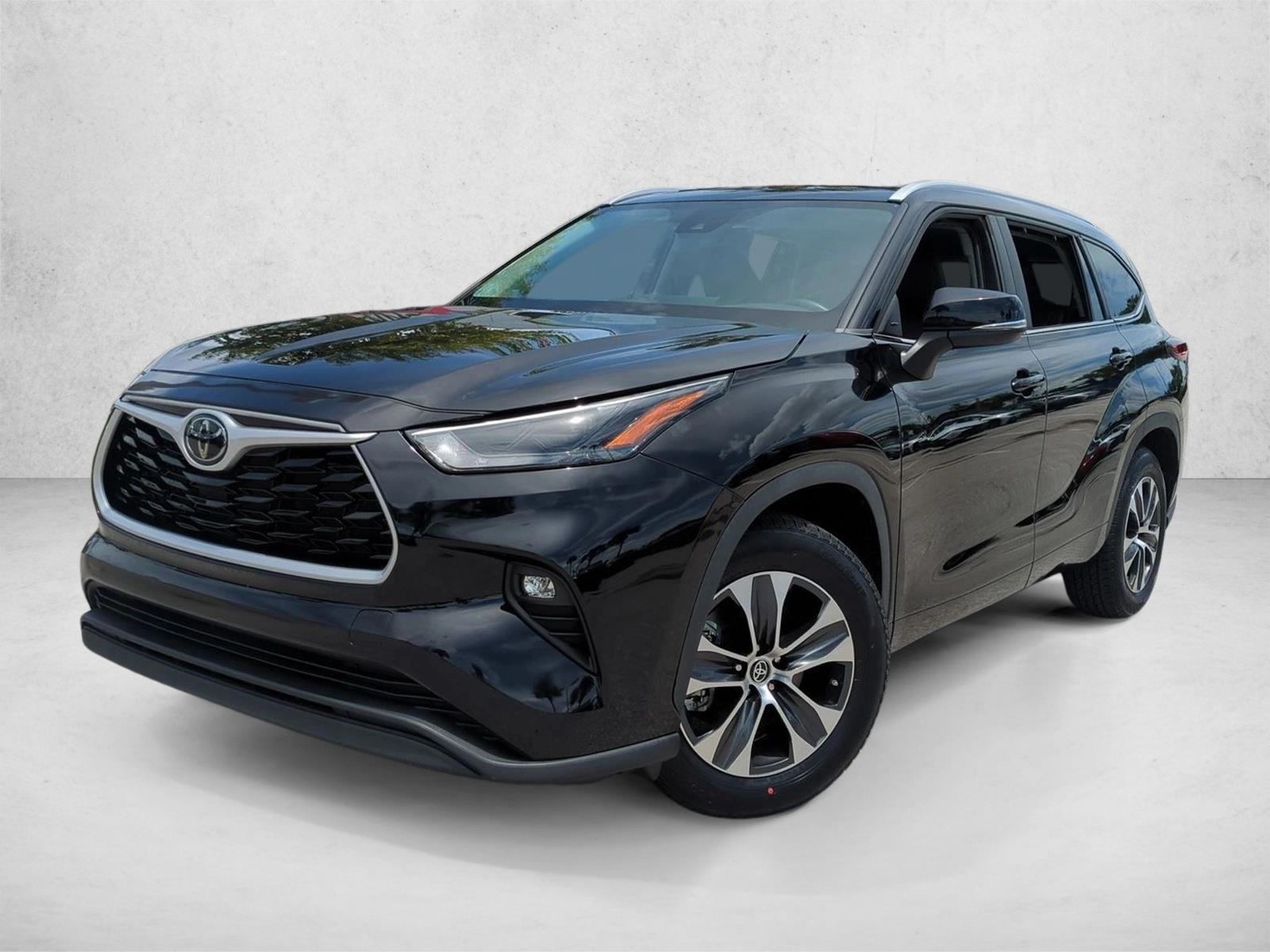 Thumbnail: 2023 Toyota Highlander - 1