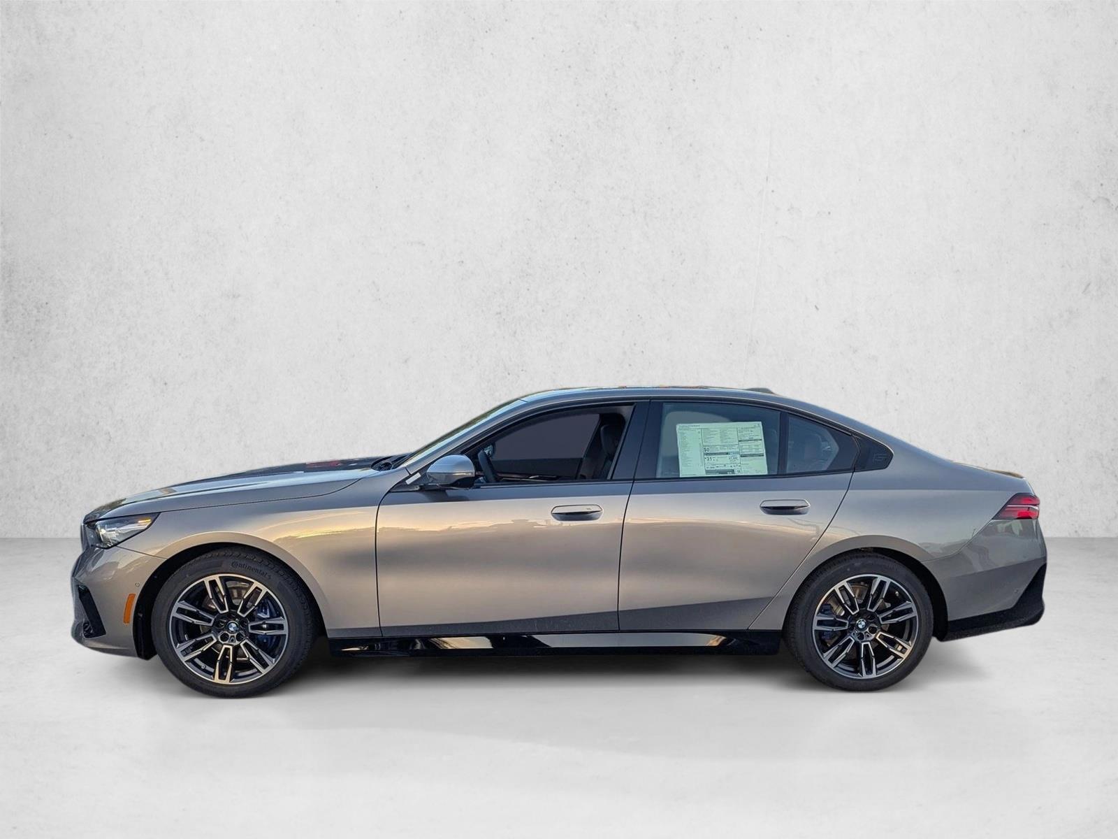 Thumbnail: 2027 BMW 5 Series - 2