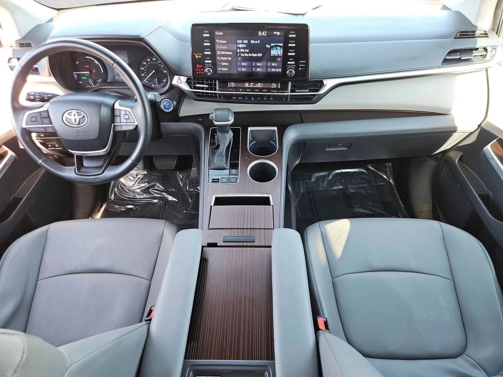 Thumbnail: 2024 Toyota Sienna - 4