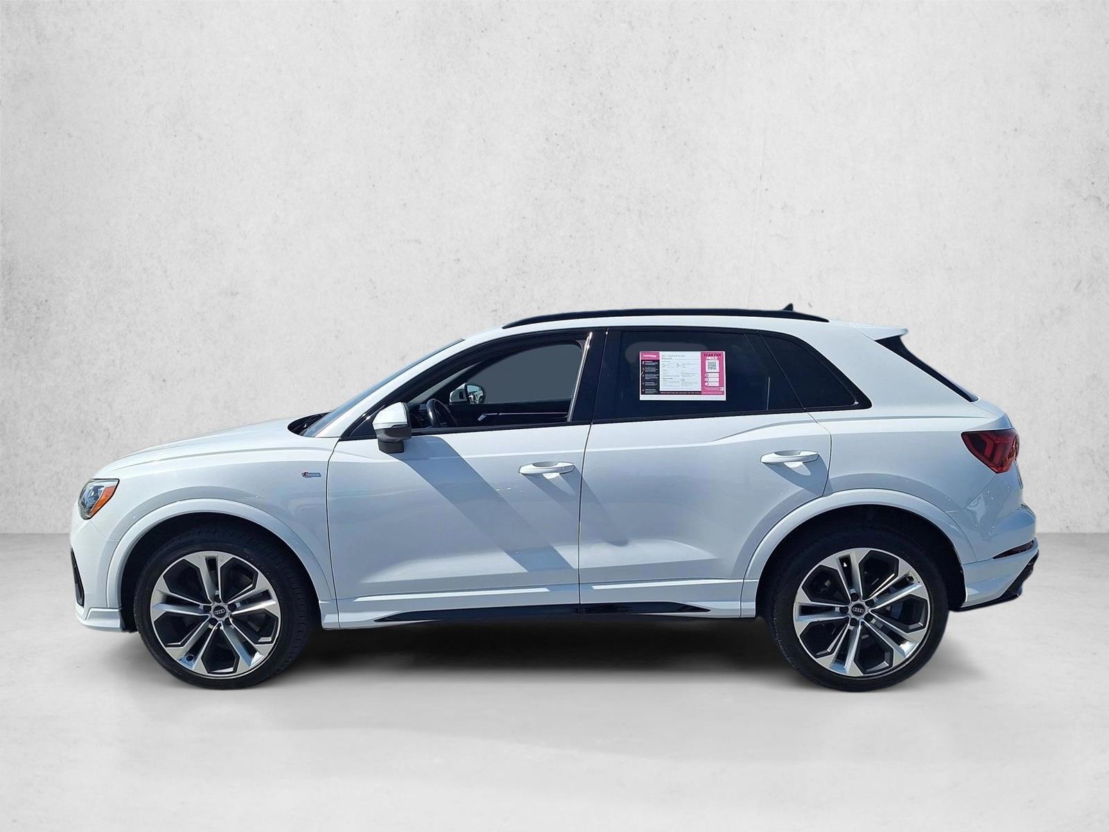 Thumbnail: 2021 Audi Q3 - 2