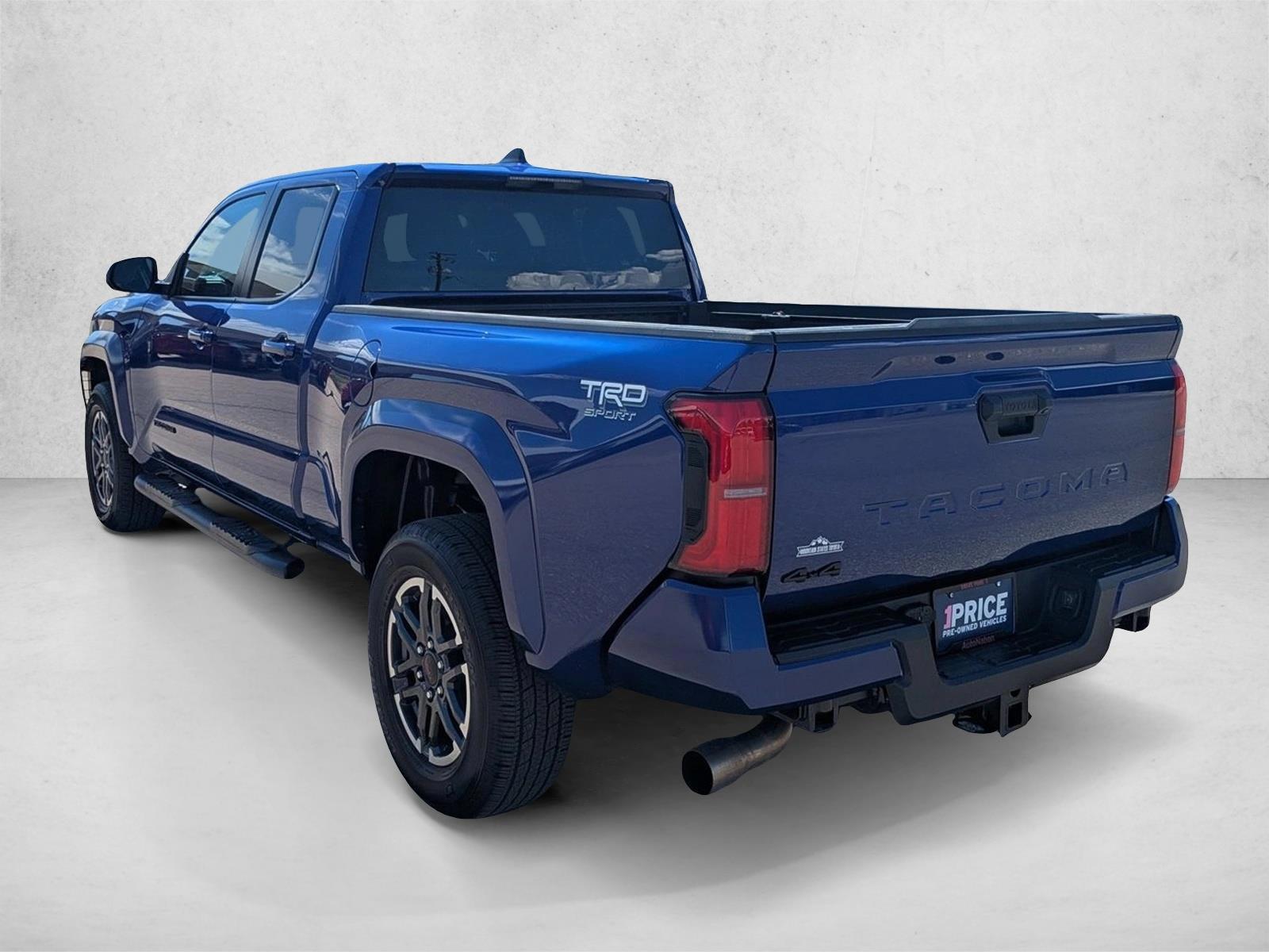 2025 Toyota Tacoma TRD Sport - Photo 8
