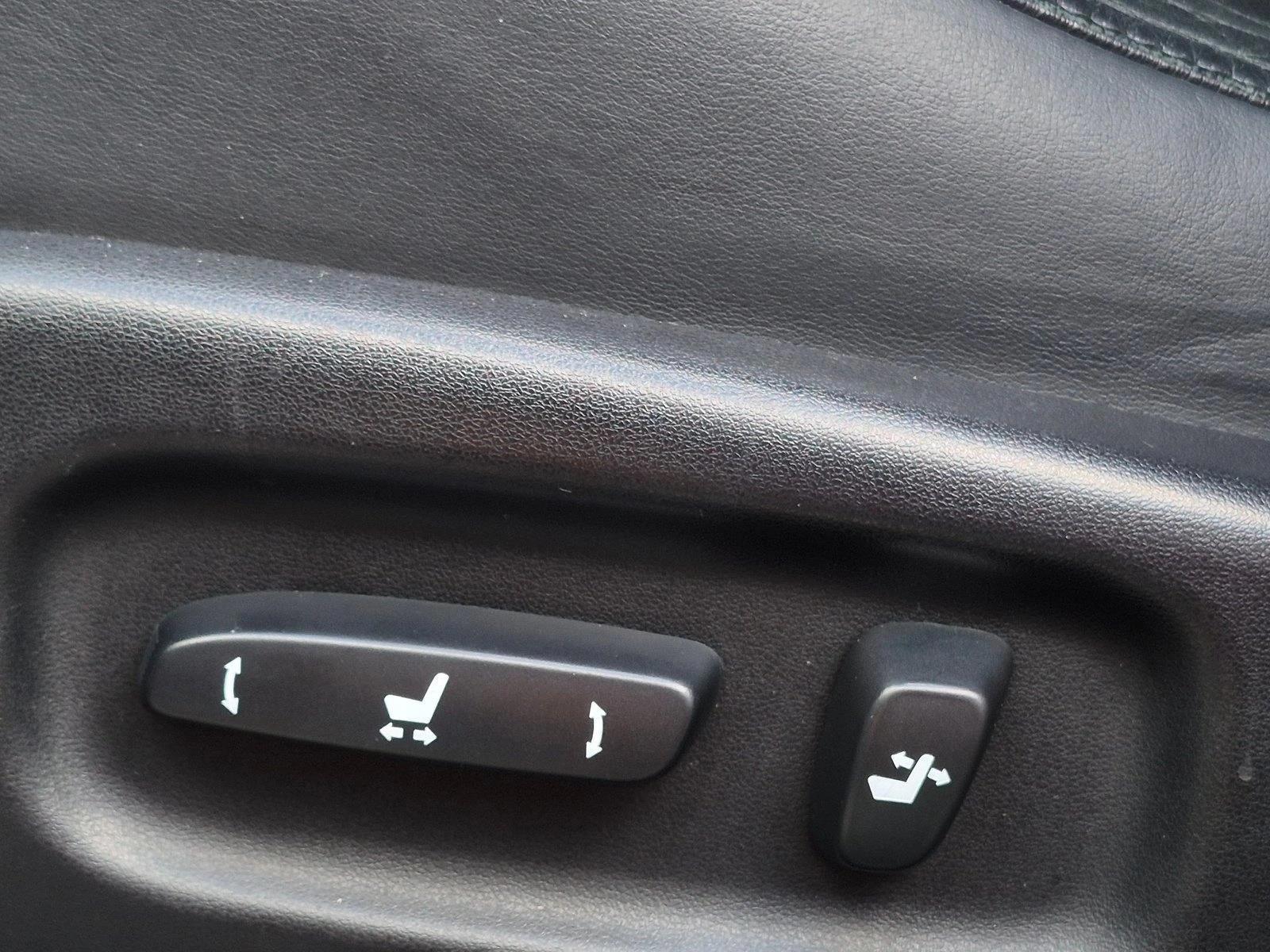 Thumbnail: 2012 Lexus RX - 2