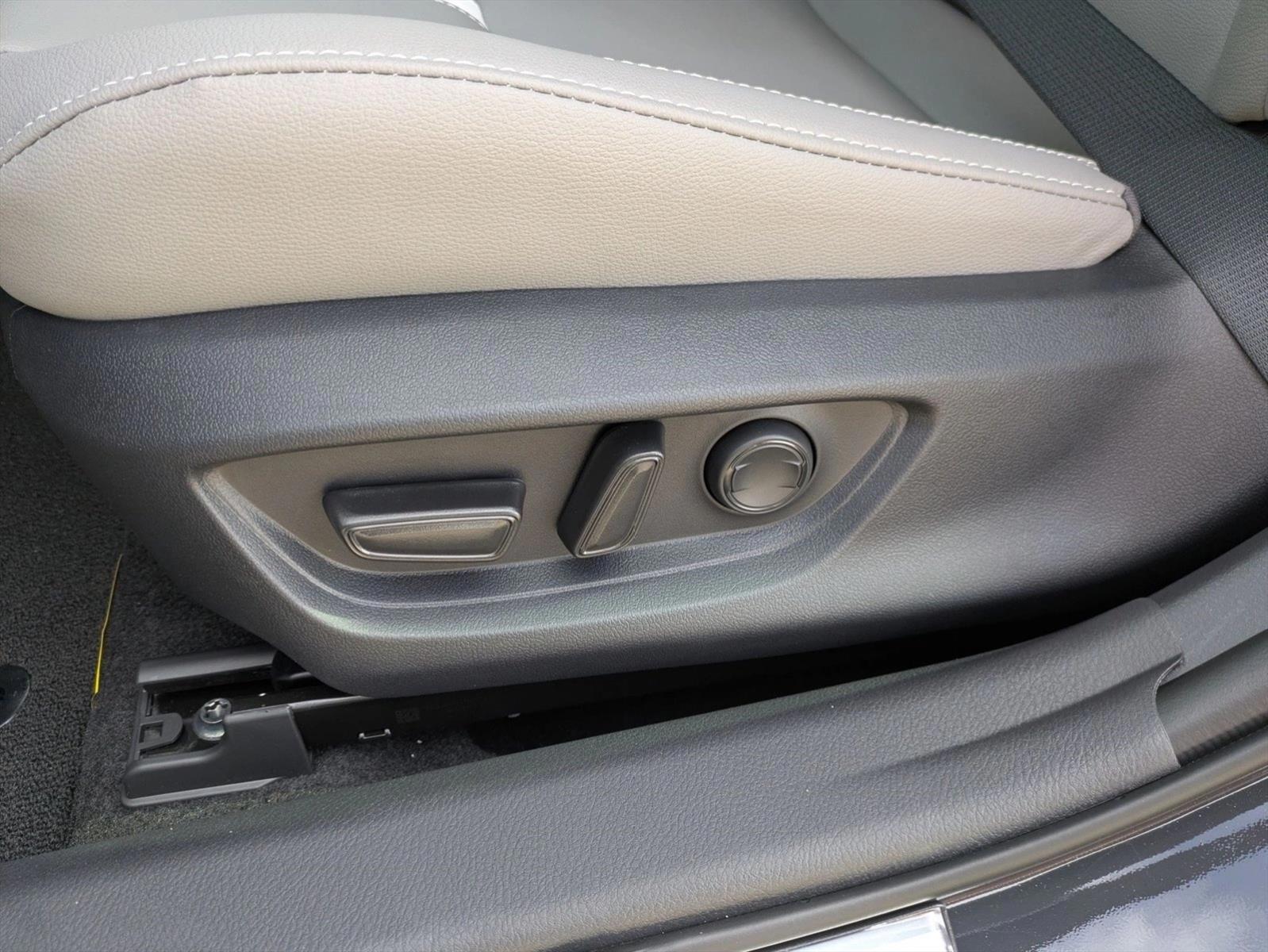 Thumbnail: 2026 Toyota Camry - 5