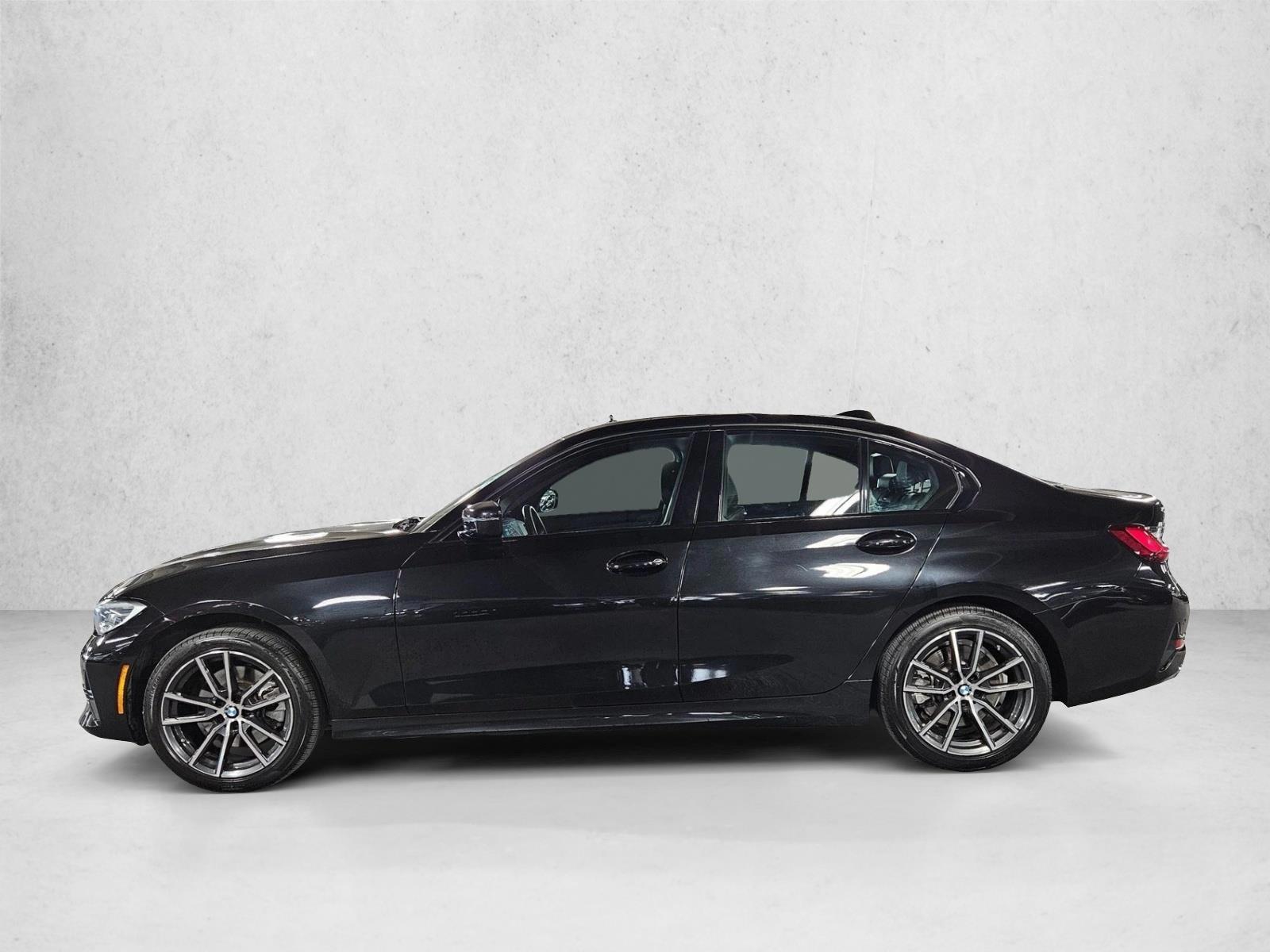 Thumbnail: 2022 BMW 3 Series - 2