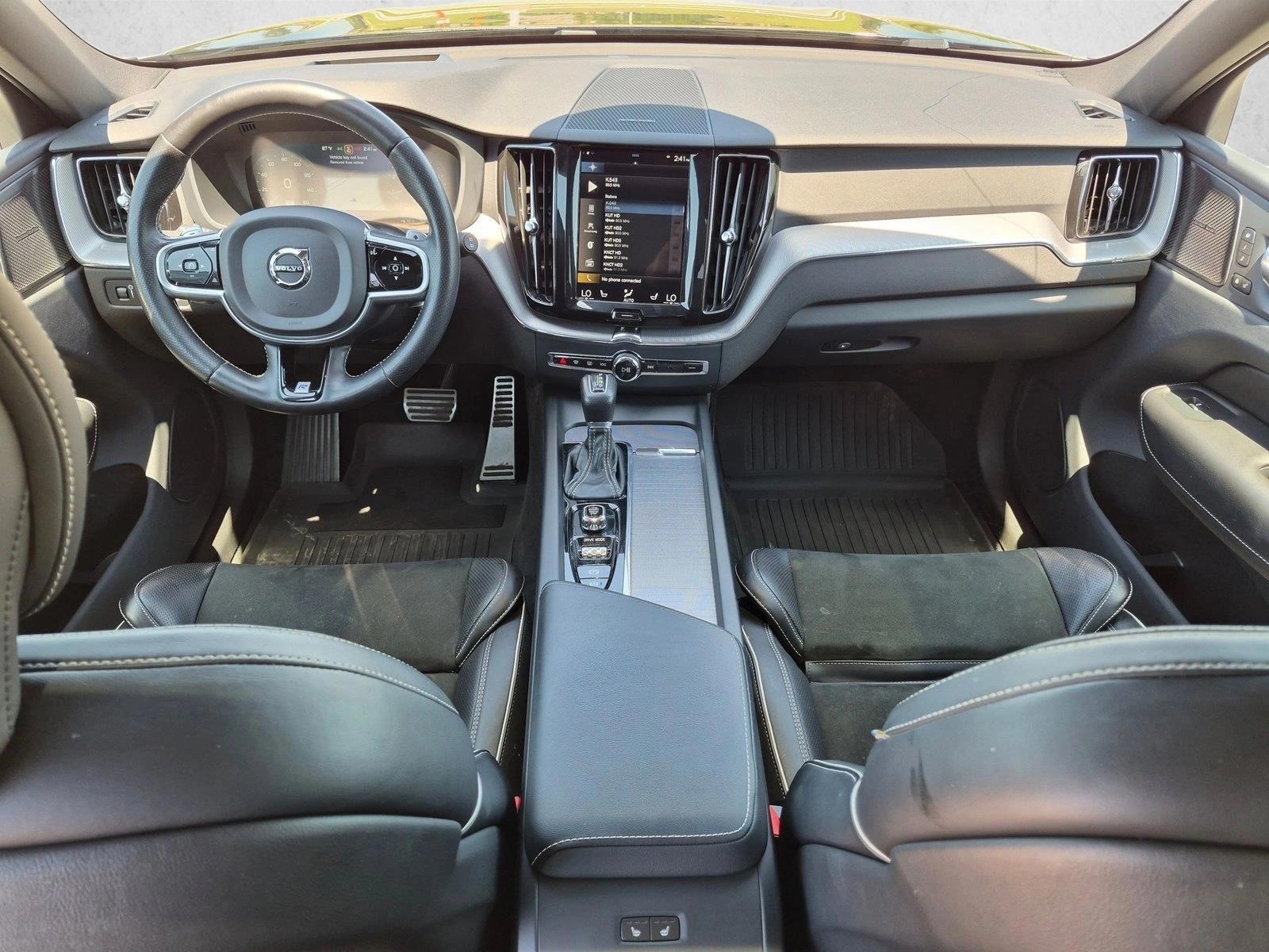 Thumbnail: 2019 Volvo XC60 - 3