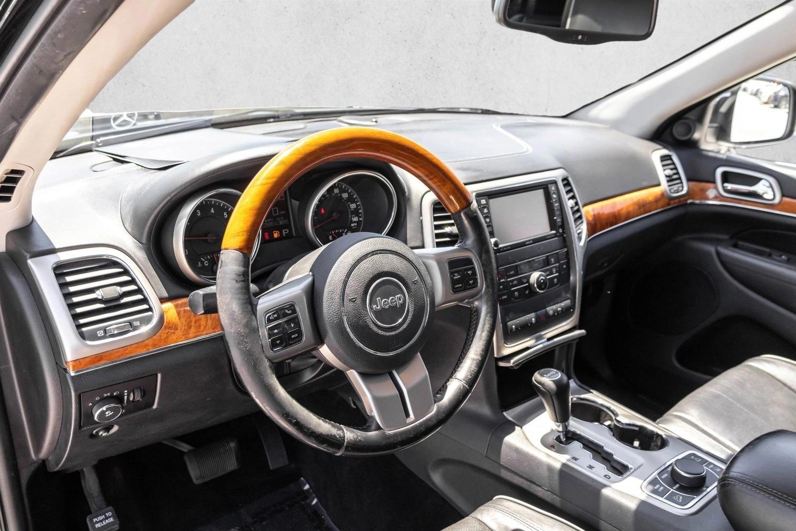 Thumbnail: 2012 Jeep Grand Cherokee - 3